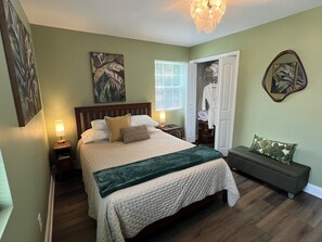 2 bedrooms, desk, iron/ironing board, free WiFi