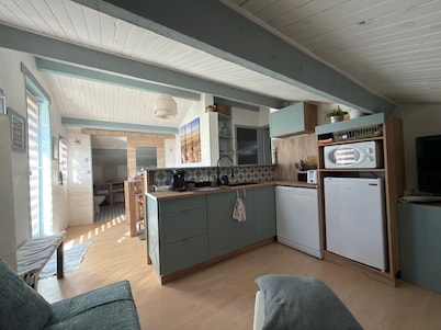 Charming apartment with garden and jacuzzi 3 minutes from the beach