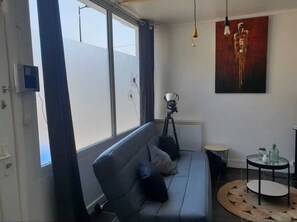 Living area - Vrbo Property (Aurillac)