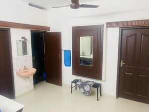 Bathroom - Homestay - Heaven Aumgarden (Thiruvananthapuram)