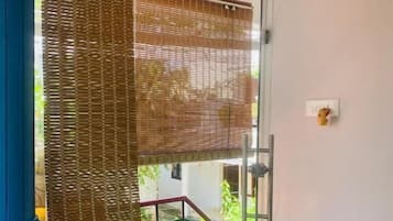 Classic Double Room, Balcony, Garden View | Interior