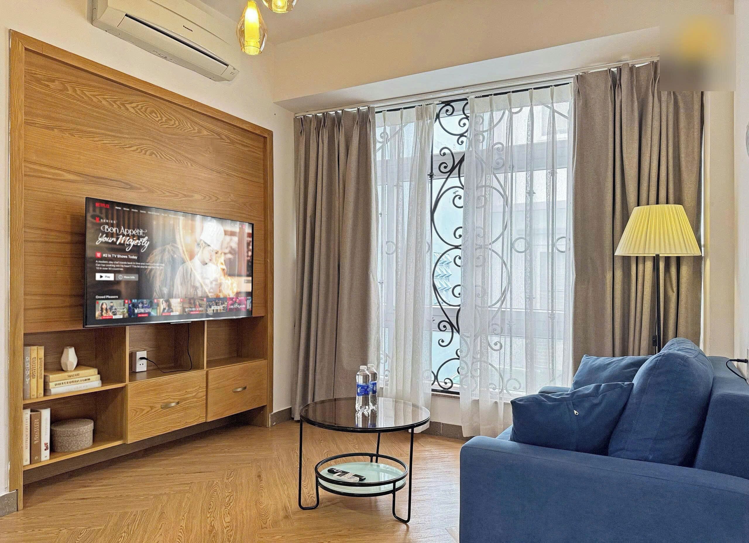 Departamento superior, 1 habitación, para no fumadores, cocina | Área de sala de estar | Smart TV de 45 pulgadas con canales digitales y Netflix 