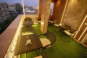 Outdoor dining - Standard Double Room #1 (Giza)