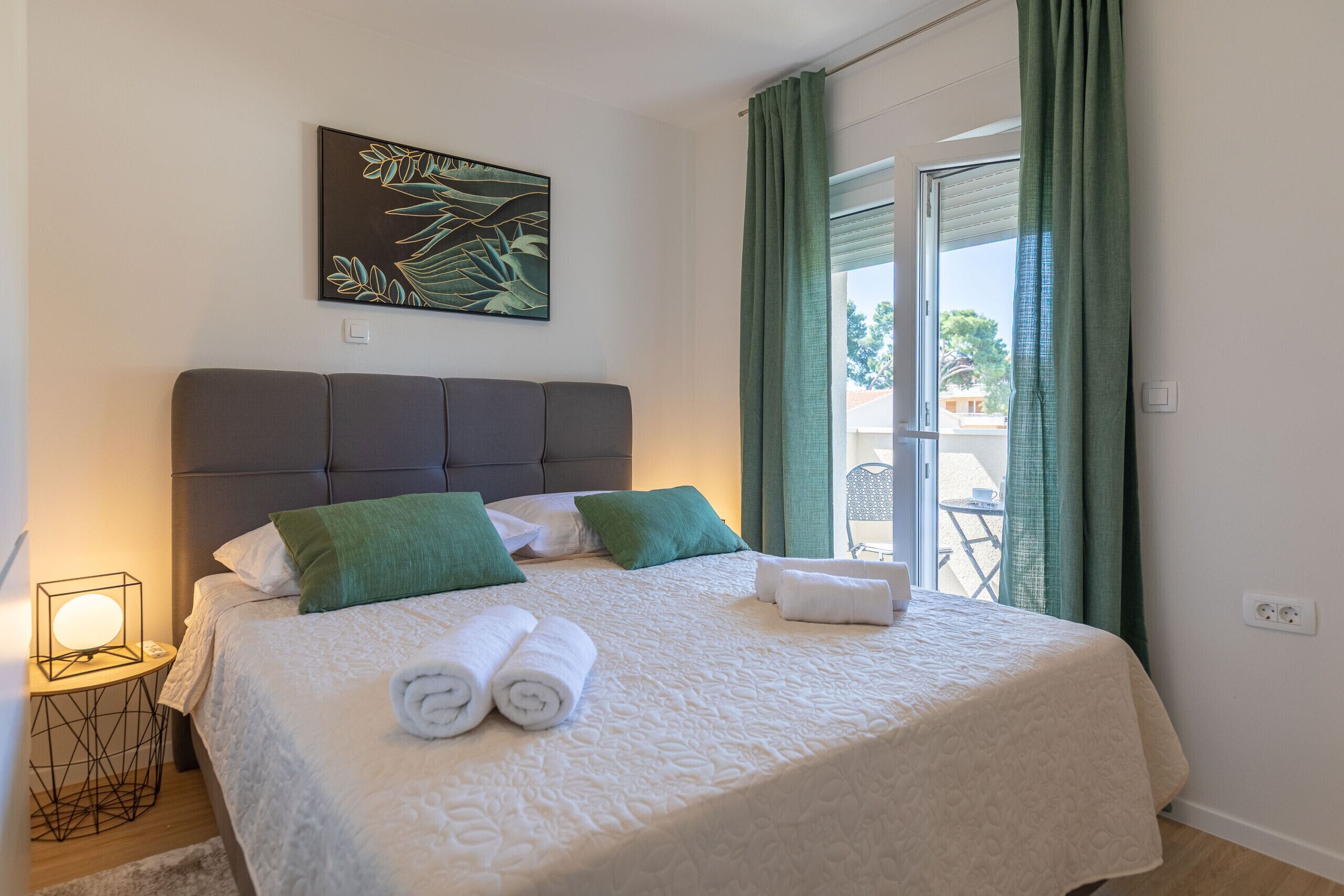 Ferros/tábuas de passar roupa, Wi-Fi de cortesia, roupa de cama