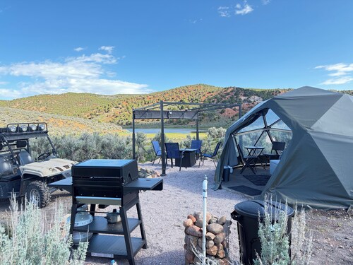 Unplug and unwind in our secluded off-grid glamping dome, nestled by a private lake.  Enjoy the peace and quiet with all the comforts of home