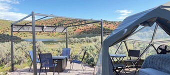 Unplug and unwind in our secluded off-grid glamping dome, nestled by a private lake. Enjoy the peace and quiet with all the comforts of home.