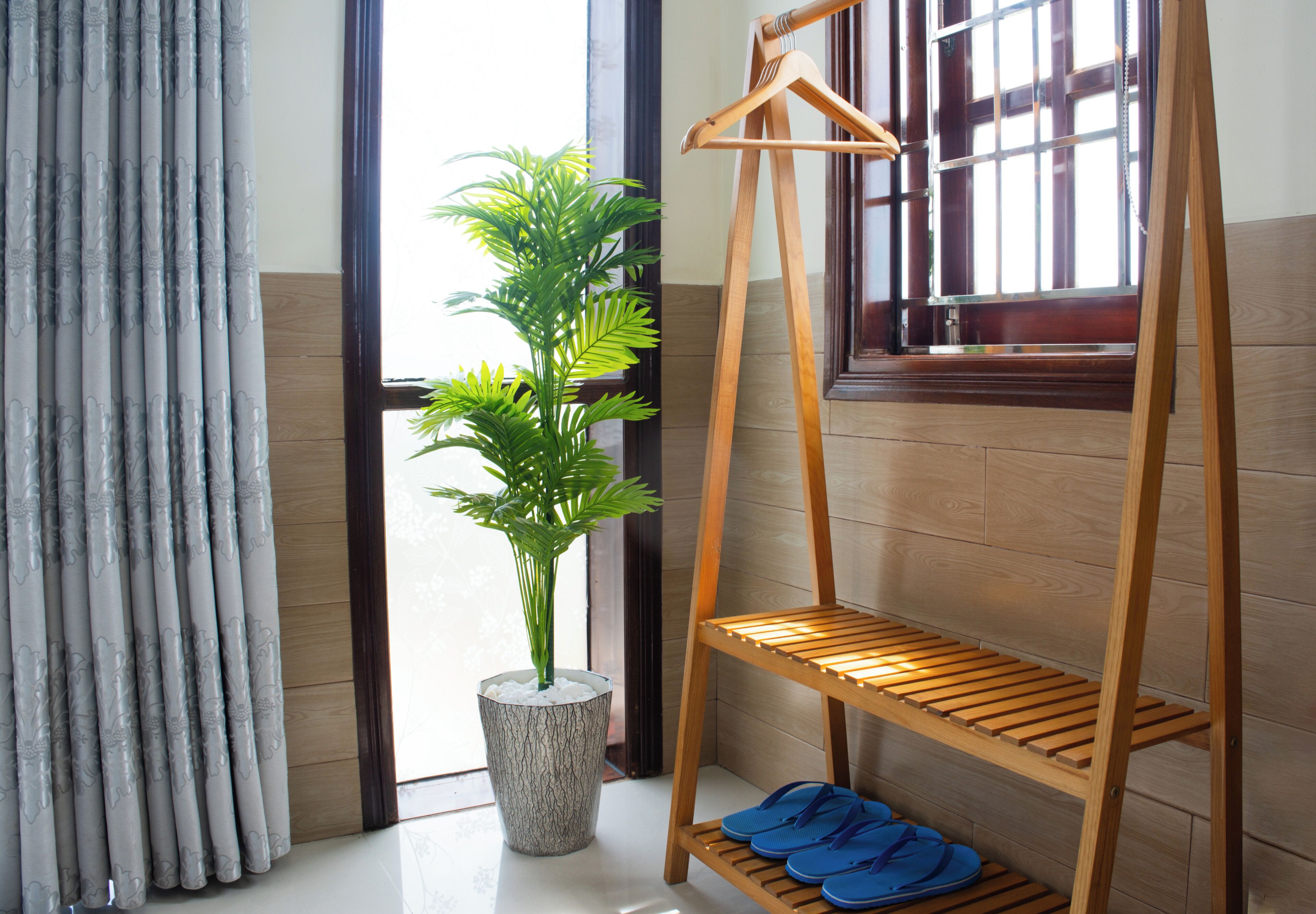 Deluxe Double Room, Balcony, River View | Interior