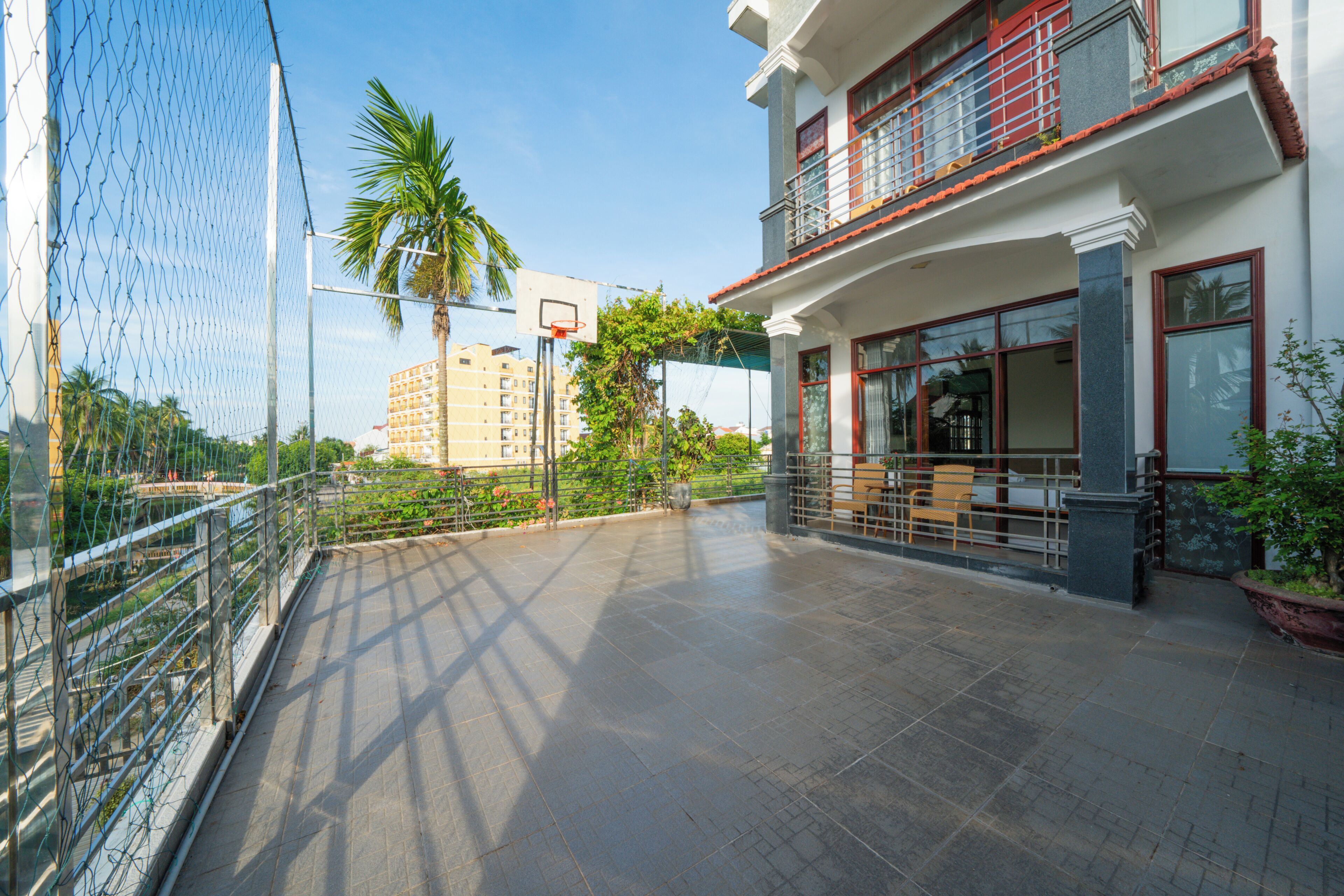 Deluxe Double Room, Patio, River View | Property grounds