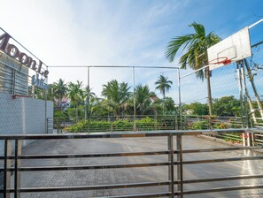 Deluxe-Doppelzimmer, Terrasse, Flussblick | Unterkunftsgelände