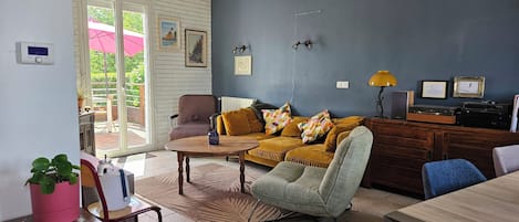 TV connectée, jeux vidéo, lecteur de DVD, vidéothÚque