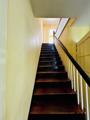 Interior - Historic 7-bedroom home in the heart of downtown in a private setting. (New Shoreham)