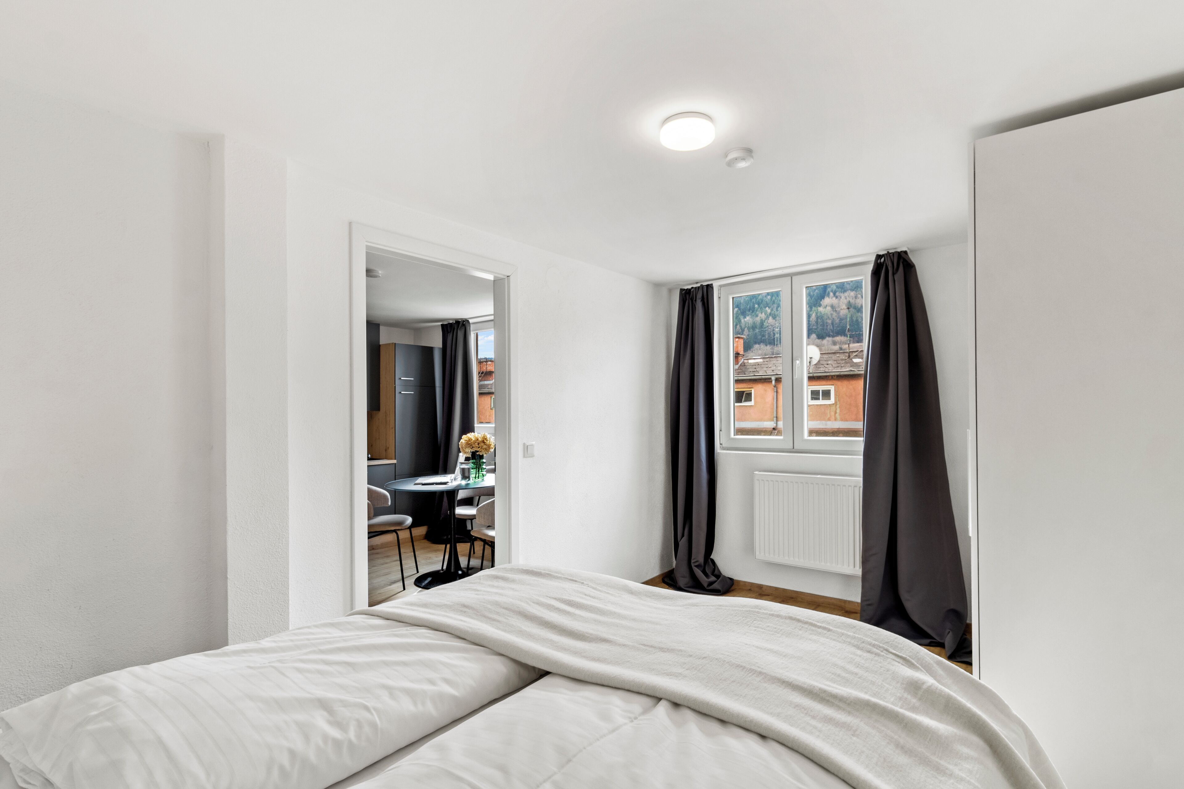 Comfort Apartment, 1 Queen Bed with Sofa bed | Blackout drapes, free WiFi