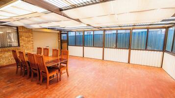 House, 3 Bedrooms, Accessible, Patio | Dining