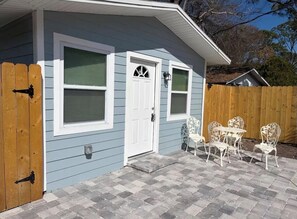 Exterior - Cozy 1-bedroom house in fantastic Cocoa with air conditioning (Cocoa)