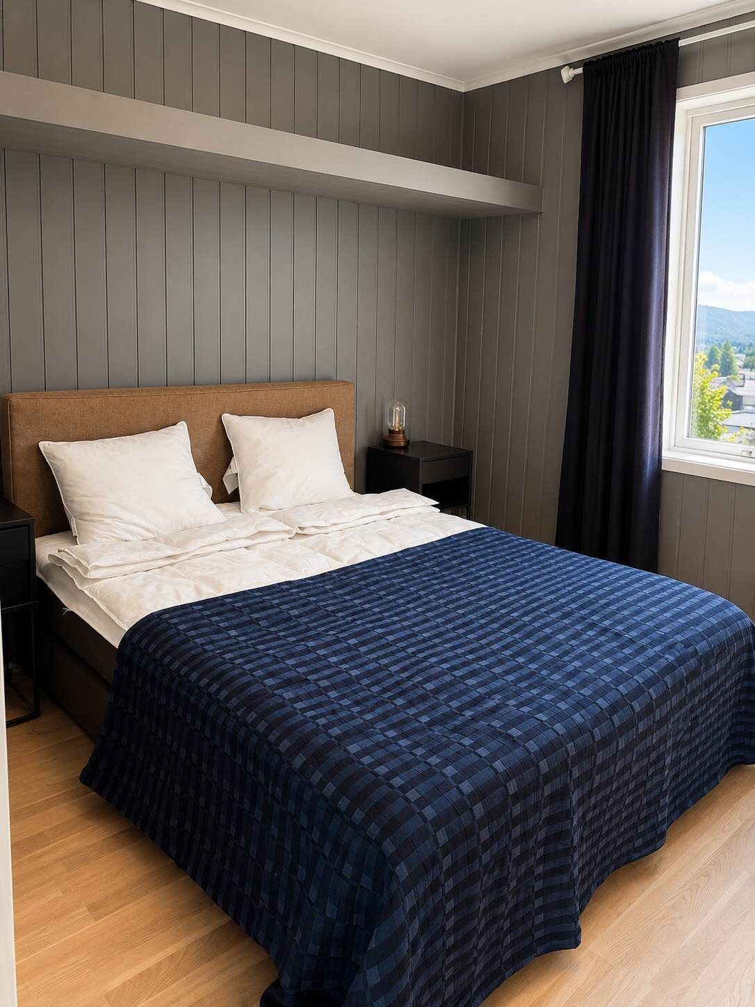 1 bedroom, desk, iron/ironing board, WiFi