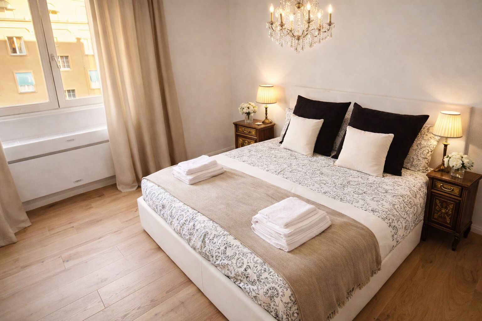Iron/ironing board, WiFi, bed sheets