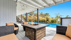 Outdoor dining - Contemporary Shinnecock Hills Estate: Saltwater Heated Pool, Perfect Escape... (Southampton)