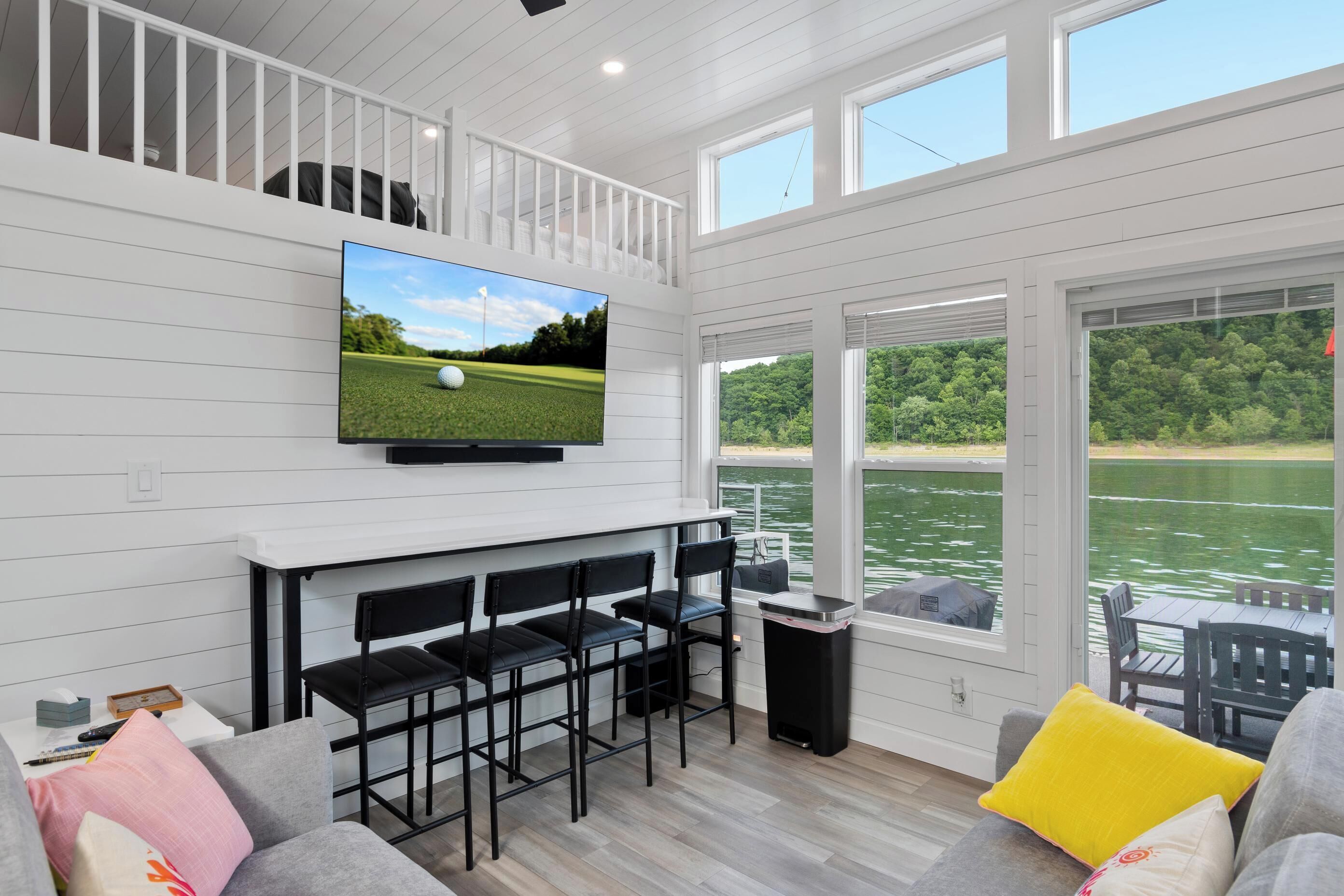 TV, offices