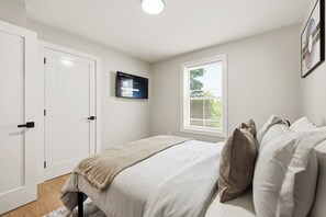 3 Schlafzimmer, Bügeleisen/Bügelbrett, WLAN, Bettwäsche