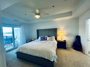 Iron/ironing board, WiFi, bed sheets - Clear View Condo 2-bed/bath condo Lake Ozark with 2 pools/tennis/gym/boat slip (Lake Ozark)