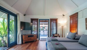 6 bedrooms, WiFi, bed sheets
