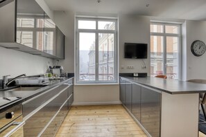 Private kitchen - Vrbo Property (Saint-Quentin)