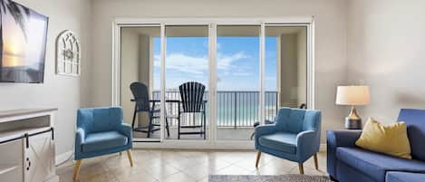 Condo, Multiple Beds (Vantage Vues) | Living area