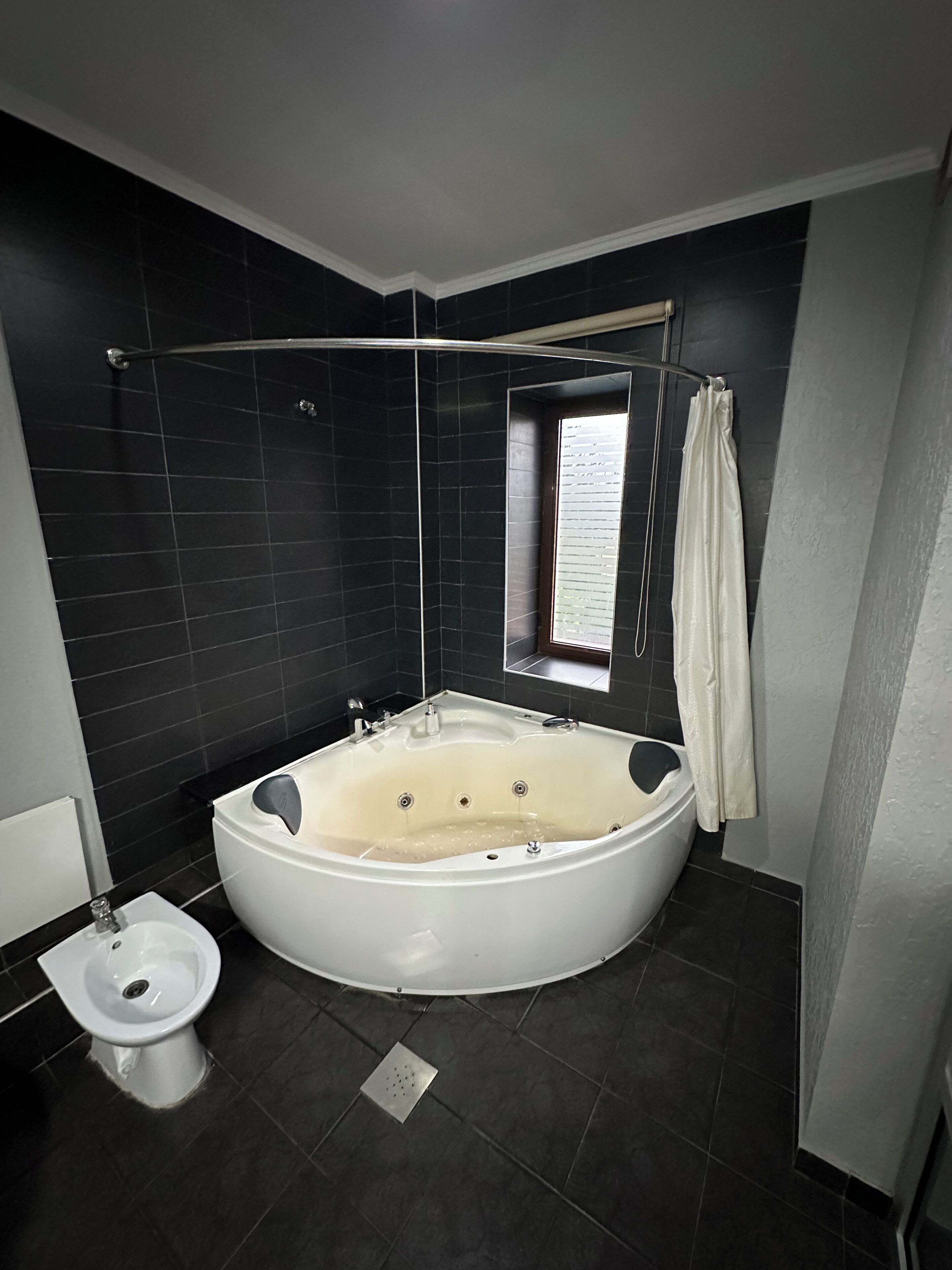 Double Room, Balcony, Pool View | Bathroom