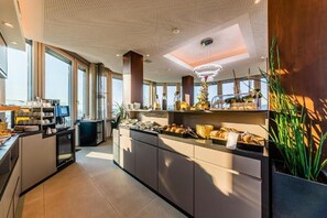 Dining - aquaTurm Hotel GmbH (Radolfzell am Bodensee)