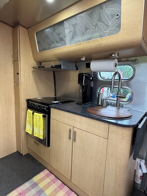 Private kitchen - Luxury Airstream Retreat with Fire Pit & French Breakfast (Concord)