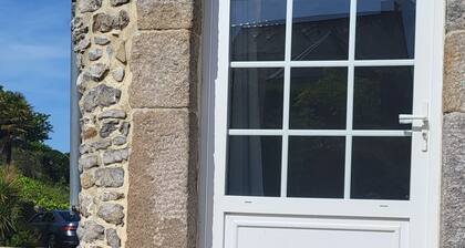 House in a farmhouse 1km from the beach.