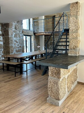 Dining - Vrbo Property (Porto)
