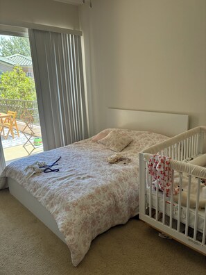 Iron/ironing board, WiFi, bed sheets - Furnished 2BR/2BA in Torrey Hills - Pool, Gym, Movie Theater, 3.5mi to UCSD (San Diego)