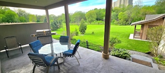 Spacious Doon Retreat | Sleeps 8 | Private Yard | Near 401