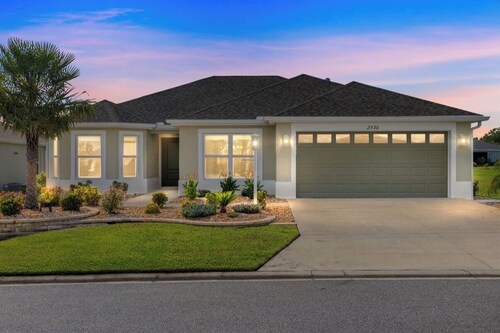 Tranquility Retreat at The Villages, conveniently located near Brownwood Square.