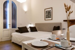 Room - La Torre Belgirate - Luxury Rooms - Studio - AC (Belgirate)