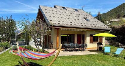MAISON 140mÂČ Â· 5 ch · 8/9 pers · Jardin · Terrasse · Briançon / Serre-Chevalier