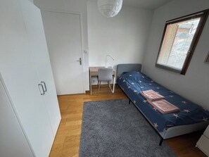アイロン / アイロン台、WiFi、ベッドシーツ