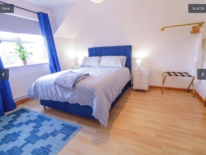 Room - 3 Bedroom Family Holiday Home in Portrush, close to Seaside, Pet free (Portrush)