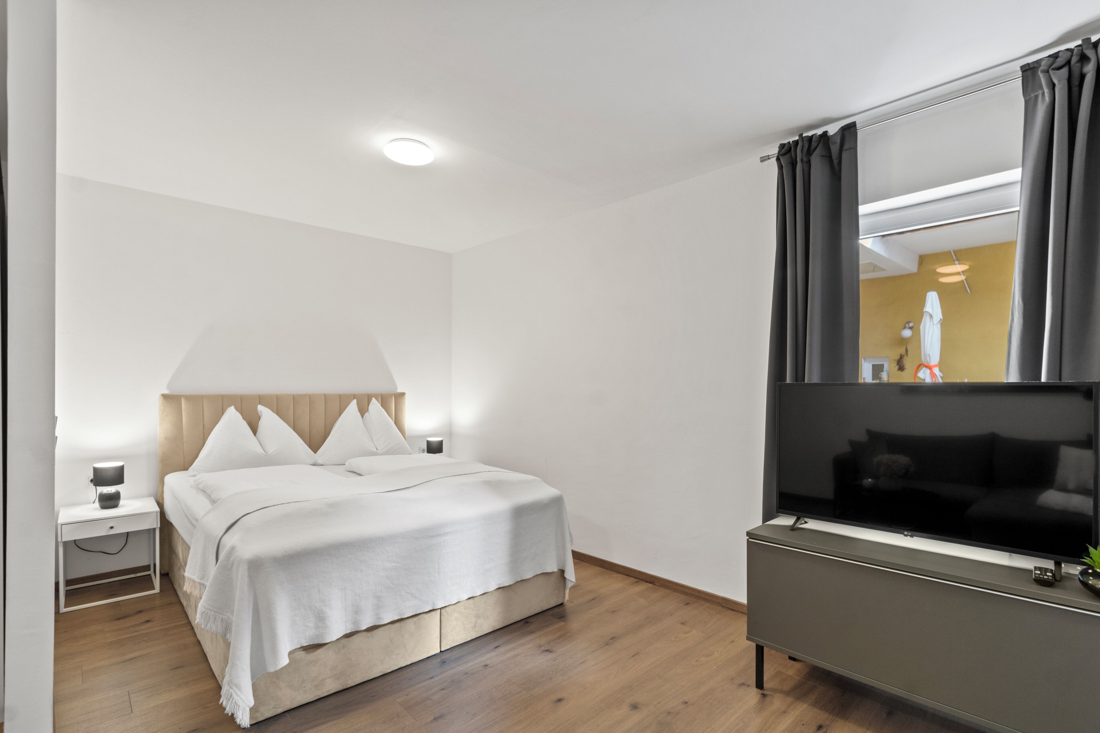 Classic Apartment, 1 Double Bed with Sofa bed, Balcony | Free WiFi