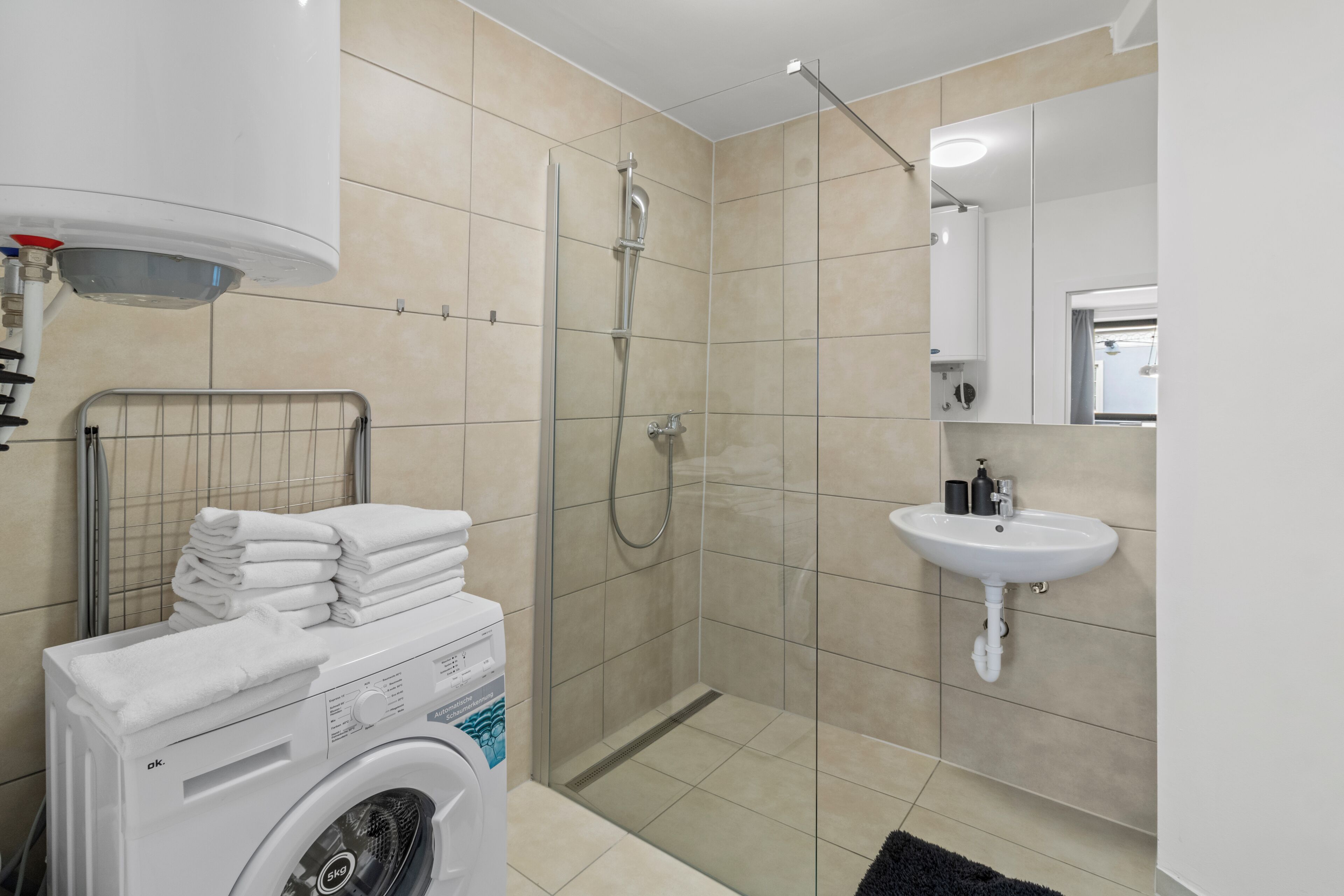 Classic Apartment, 1 Double Bed with Sofa bed | Bathroom
