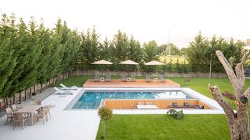 Udendørs pool, opvarmet pool