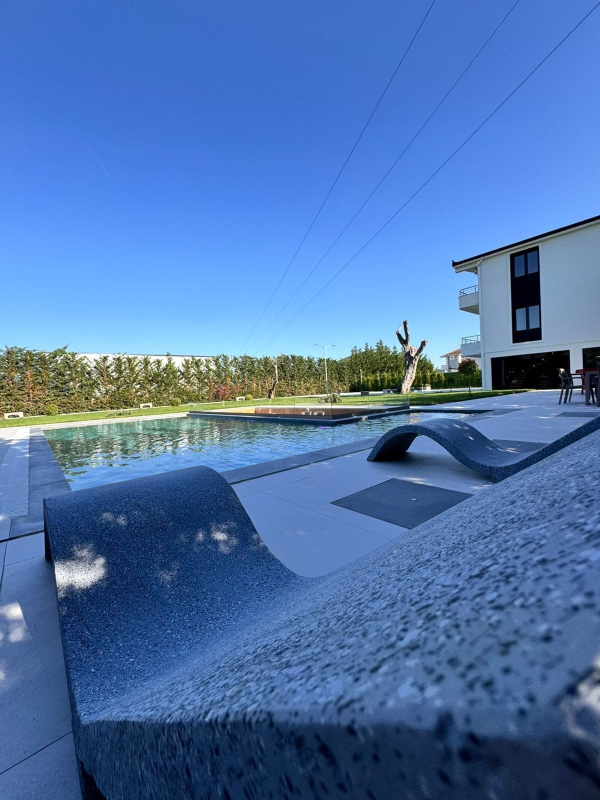Piscina externa, piscina aquecida