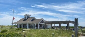 Spectacular 3-bedroom adult beach retreat at the end of a quiet cul-de-sac.