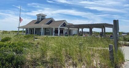 Spectacular 3-bedroom adult beach retreat at the end of a quiet cul-de-sac.