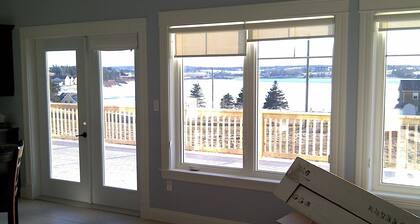 New London Bay Cottage