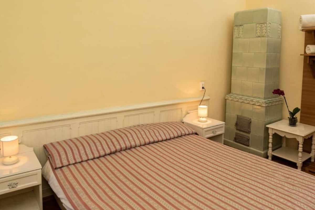 Economy Double Room | Premium bedding, free WiFi, bed sheets