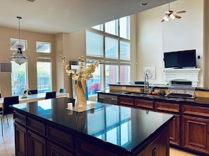 Interior - FIFA 6 bedroom Mansion with pool and basketball court. 15 beds sleeps 18 guests! (Pearland)