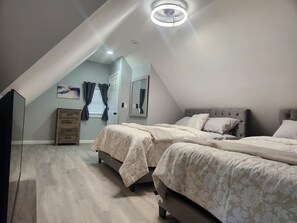 2 bedrooms, desk, iron/ironing board, free WiFi