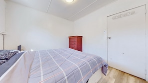 4 Schlafzimmer, Bügeleisen/Bügelbrett, kostenloses WLAN, Bettwäsche
